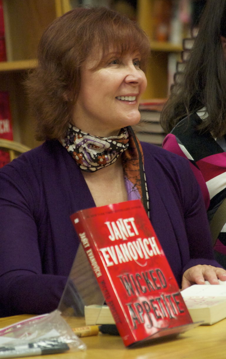 Quotes from Janet Evanovich Janet Evanovich