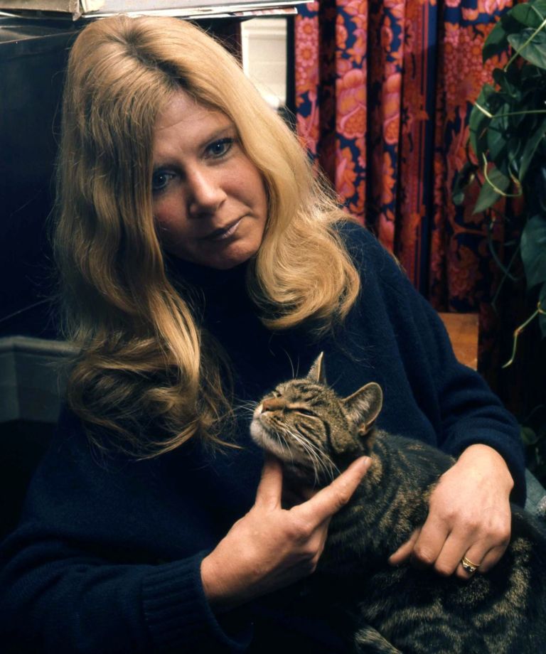 Quotes from Jilly Cooper Jilly Cooper